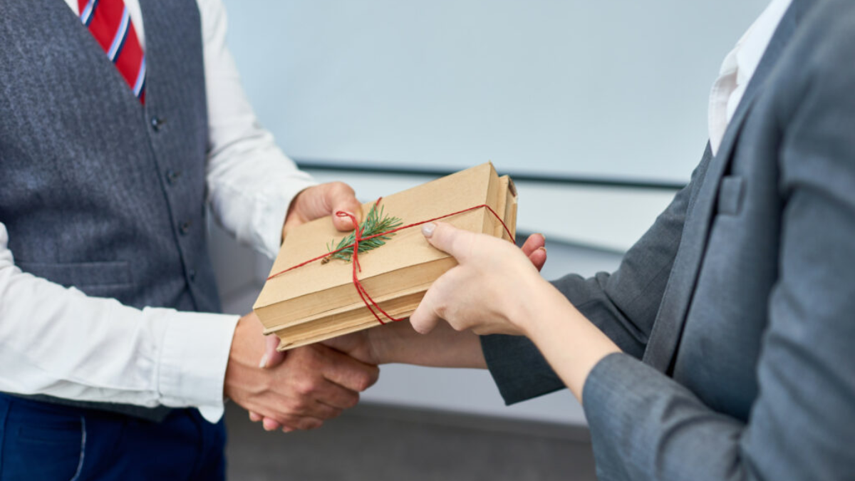 Corporate Gifting in Bangalore: Fostering Relationships and Business Growth